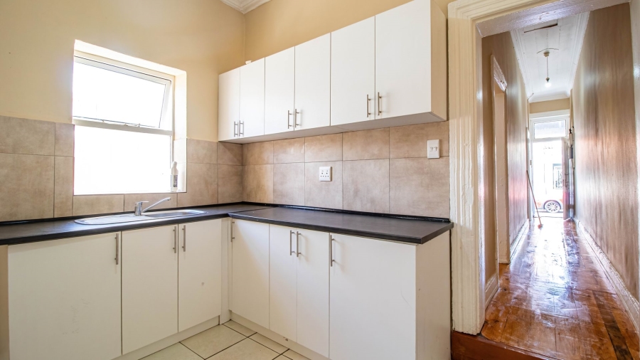 2 Bedroom Property for Sale in Woodstock Western Cape